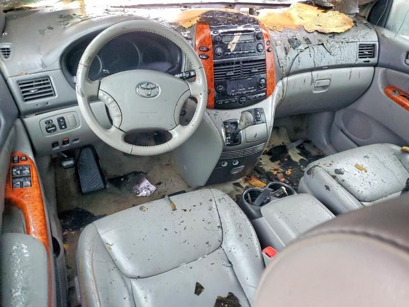 2006 Toyota Sienna xle