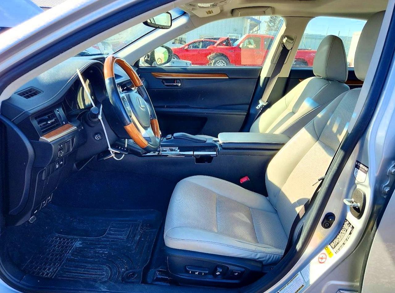 2014 Lexus Es 300h