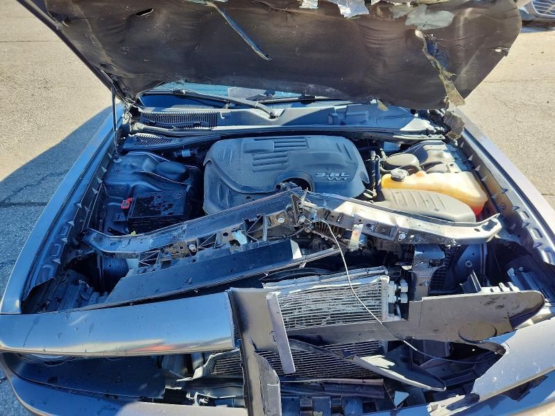 2018 Dodge Challenger sxt