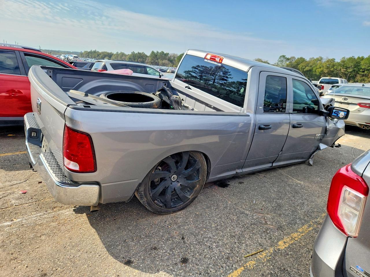 2019 Dodge RAM 1500 Classic Tradesman