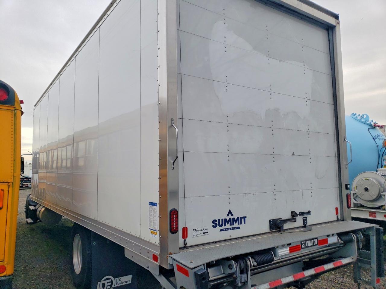 2025 Mack MD BOX Truck