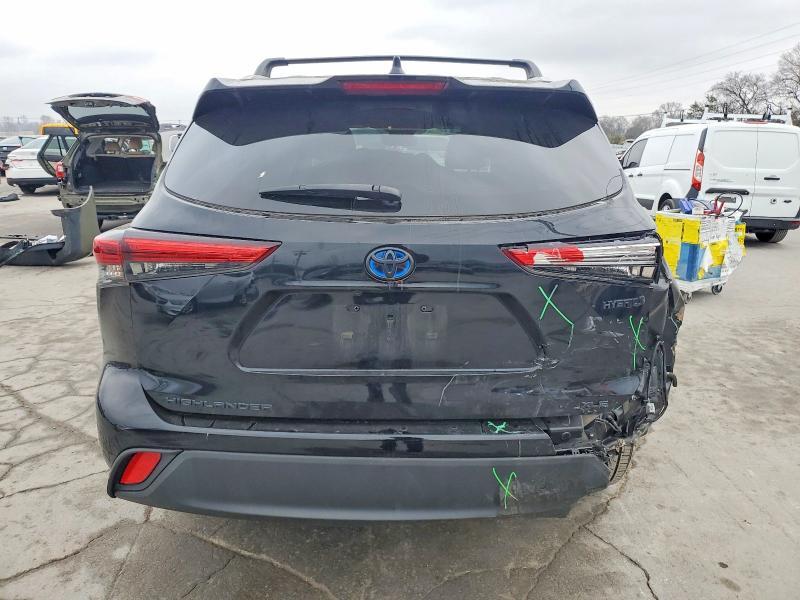 2022 Toyota Highlander Hybrid xle