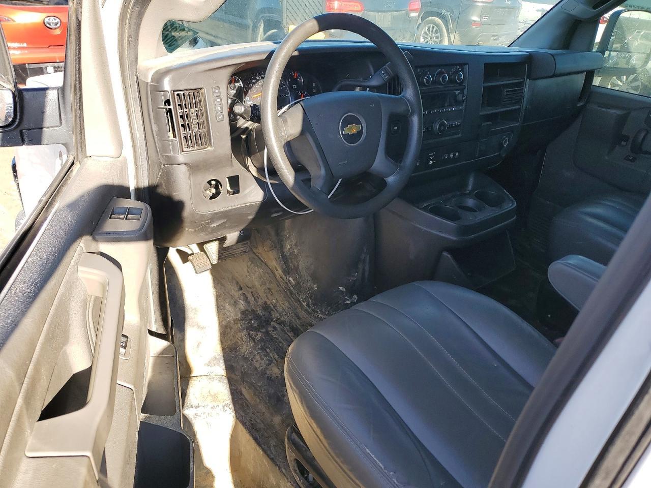 2020 Chevrolet Express 2500 Utility / Service Van