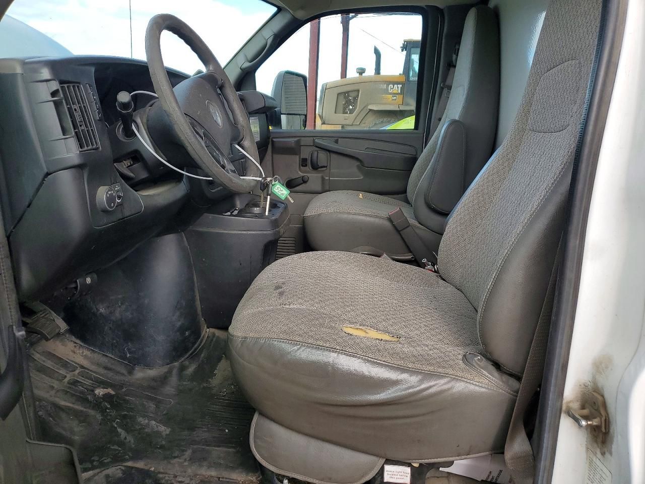 2015 Chevrolet Express BOX Truck