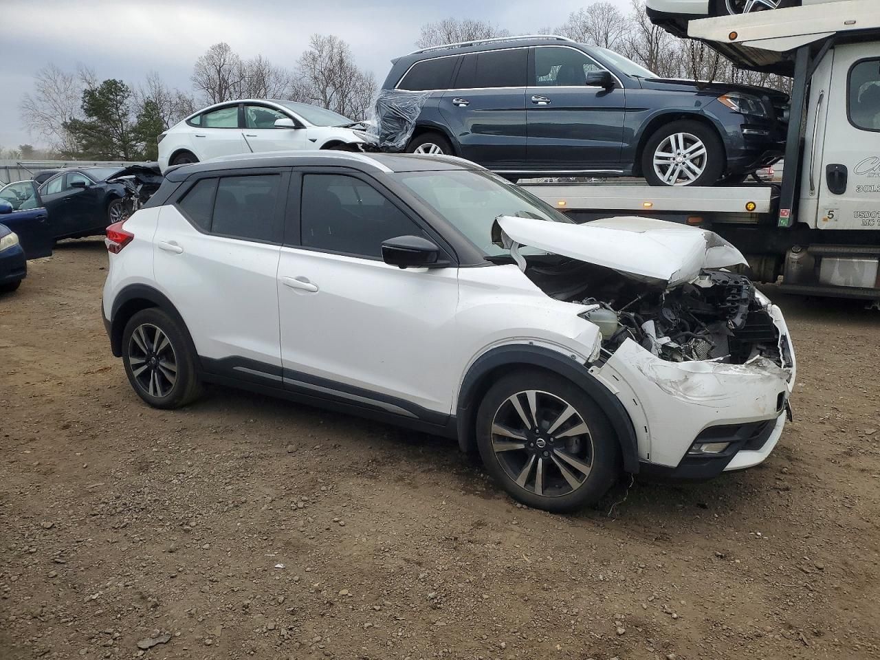 2020 Nissan Kicks sr