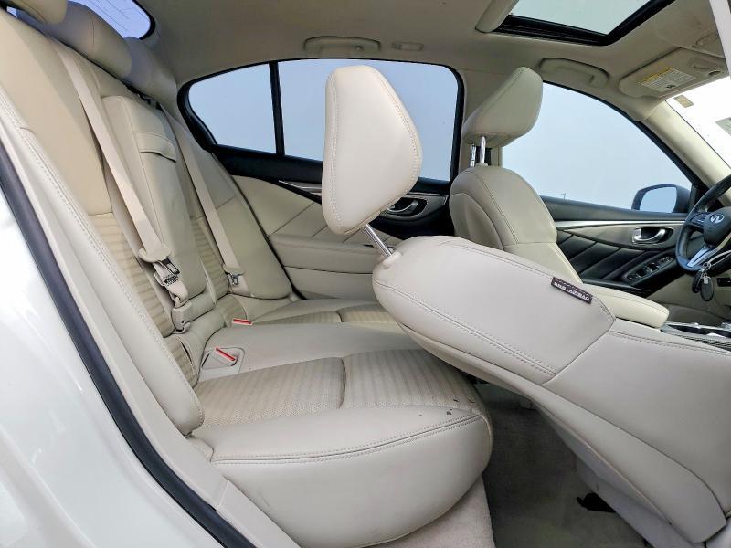 2018 Infiniti Q50 Luxe