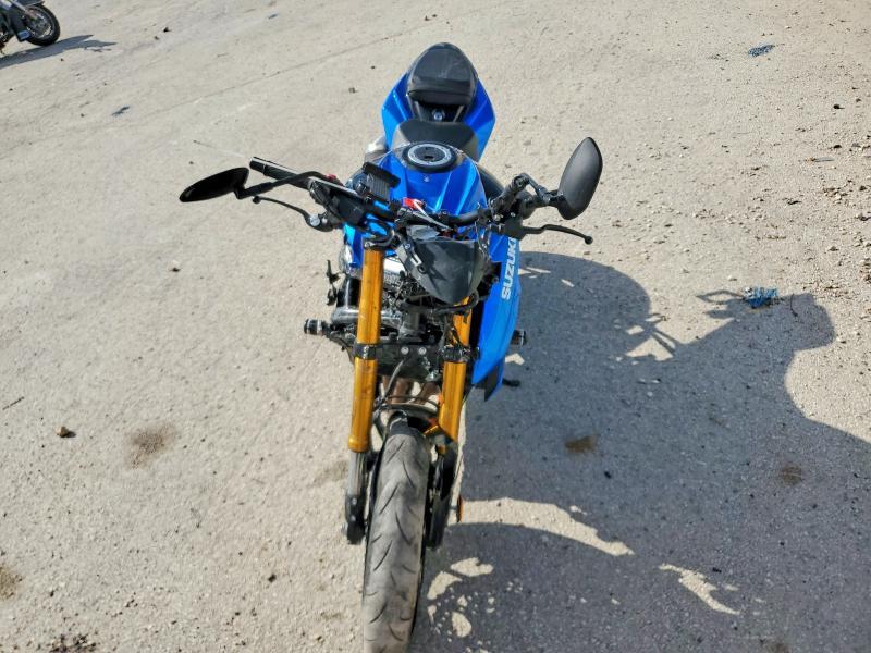 2022 Suzuki GSX-S750 M