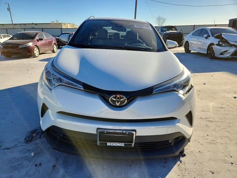 2019 Toyota C-hr xle