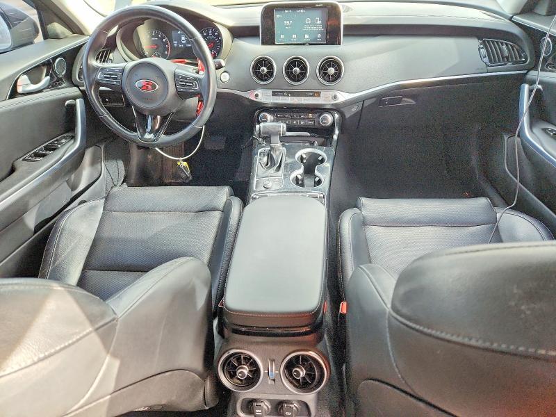 2018 KIA Stinger Base