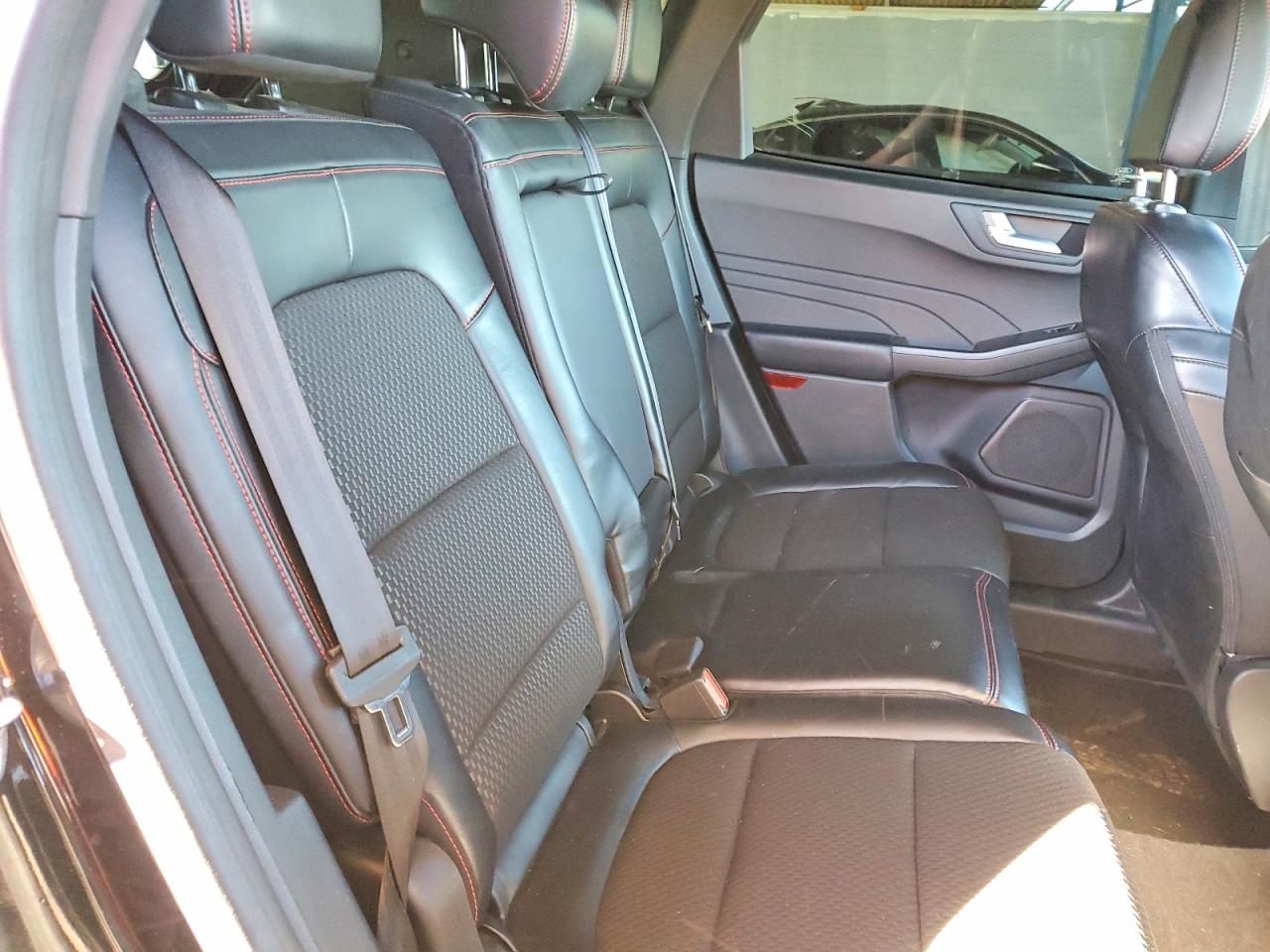 2023 Ford Escape st Line