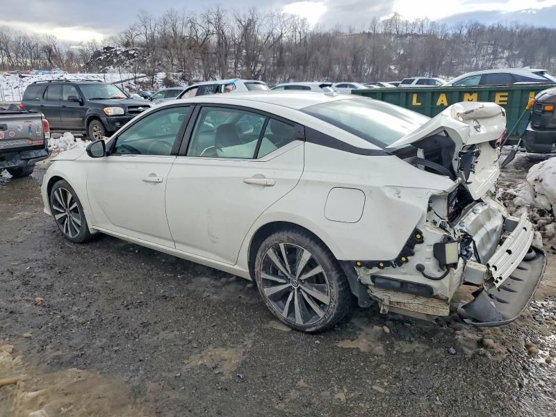 2020 Nissan Altima sr