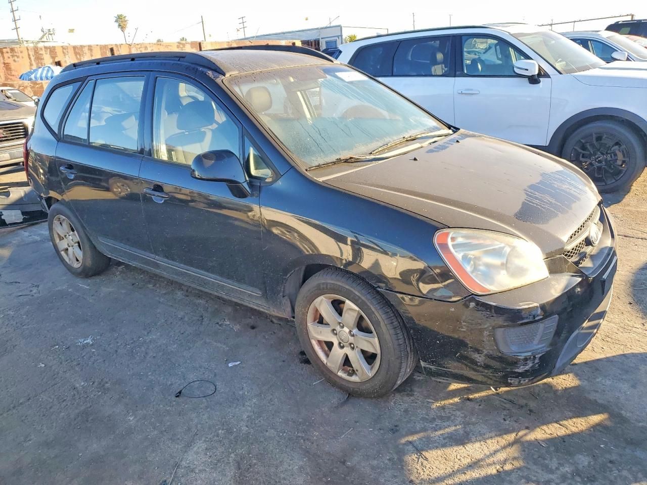 2008 KIA Rondo Base