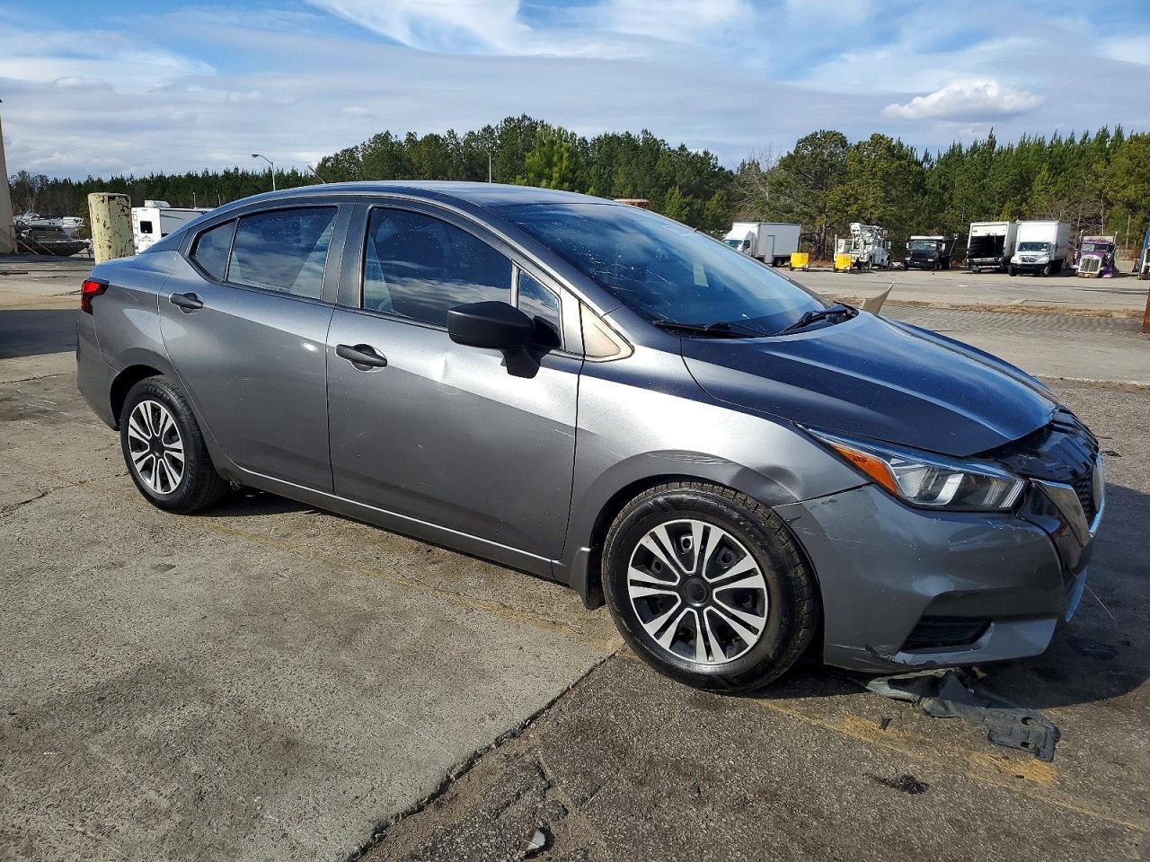 2020 Nissan Versa s