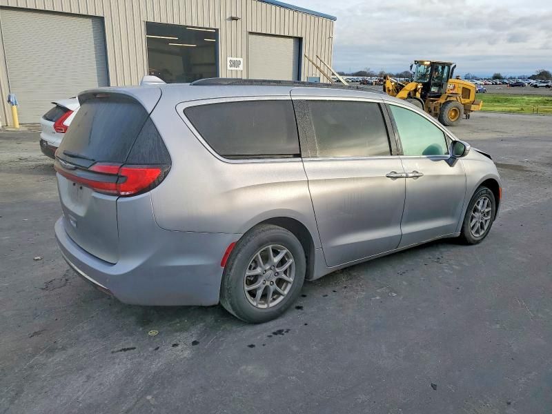2021 Chrysler Pacifica Touring