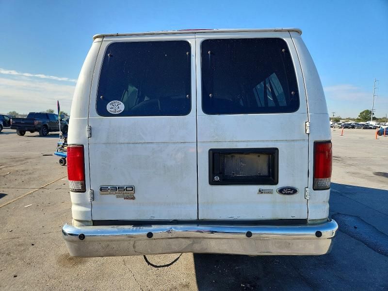 2009 Ford Econoline E350 Super Duty Wagon
