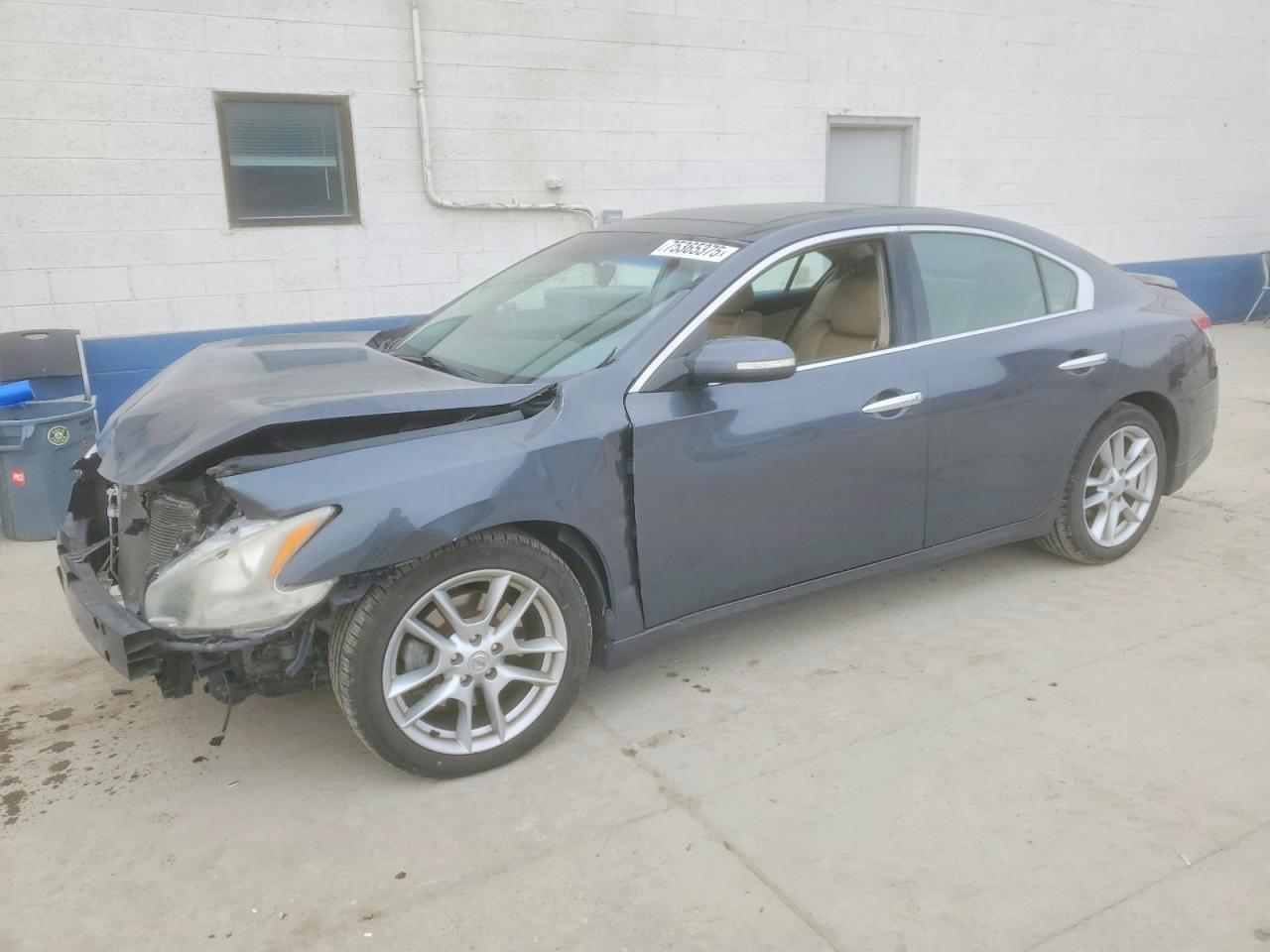 2010 Nissan Maxima s