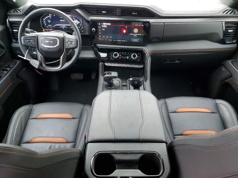 2025 GMC Sierra K1500 AT4