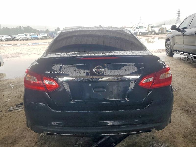 2016 Niss Altima 2.5