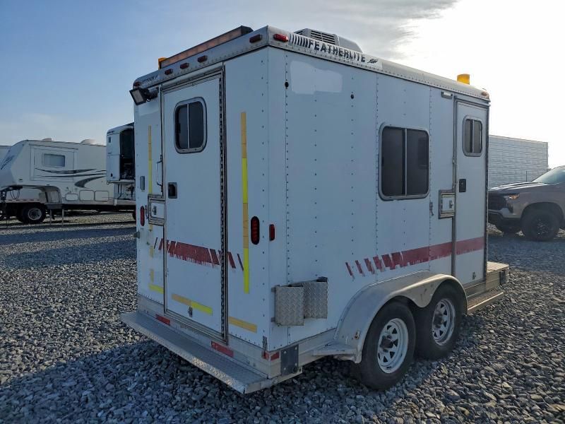 2000 Featherlite Mfg Inc 2000 Featherlite Fiber Optic Splicing Trailer