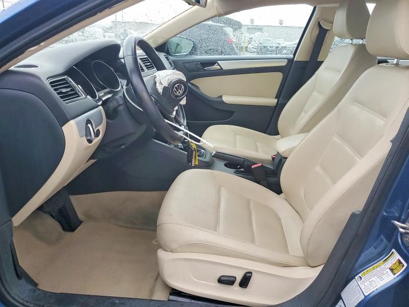 2015 Volkswagen Jetta Hybrid