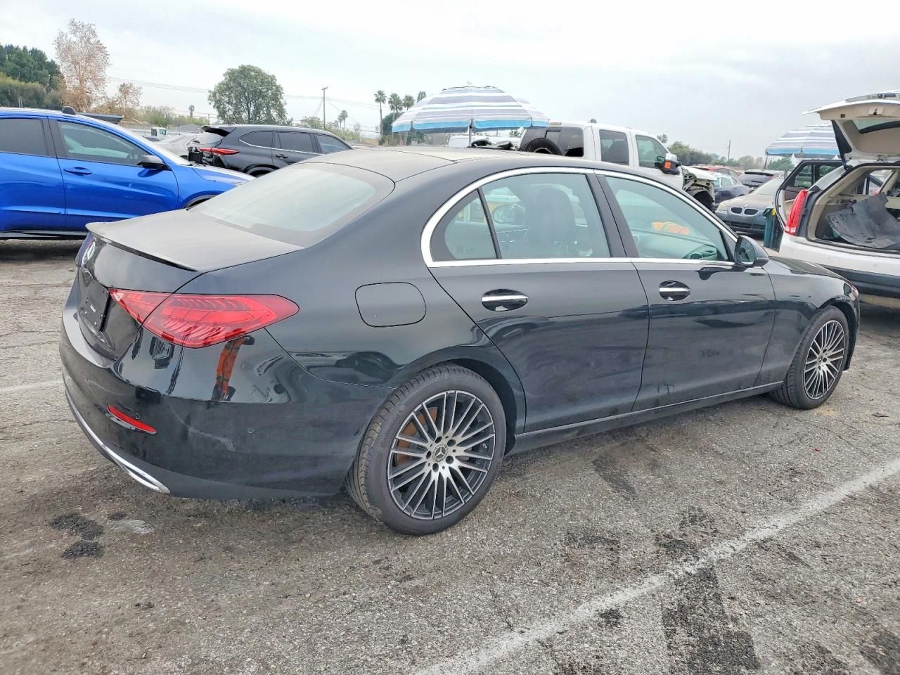 2025 Mercedes-Benz C300