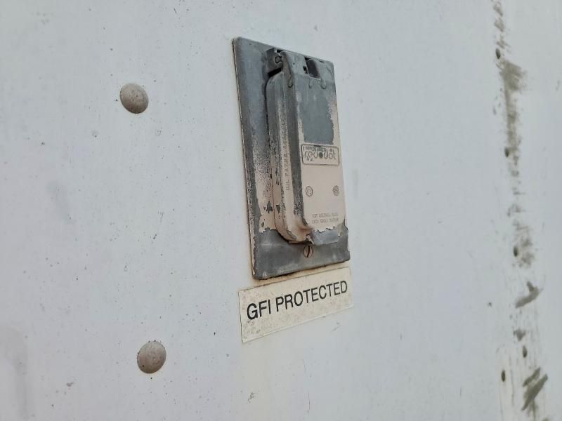 2001 Featherlite Fiber Optic Splcling Trailer