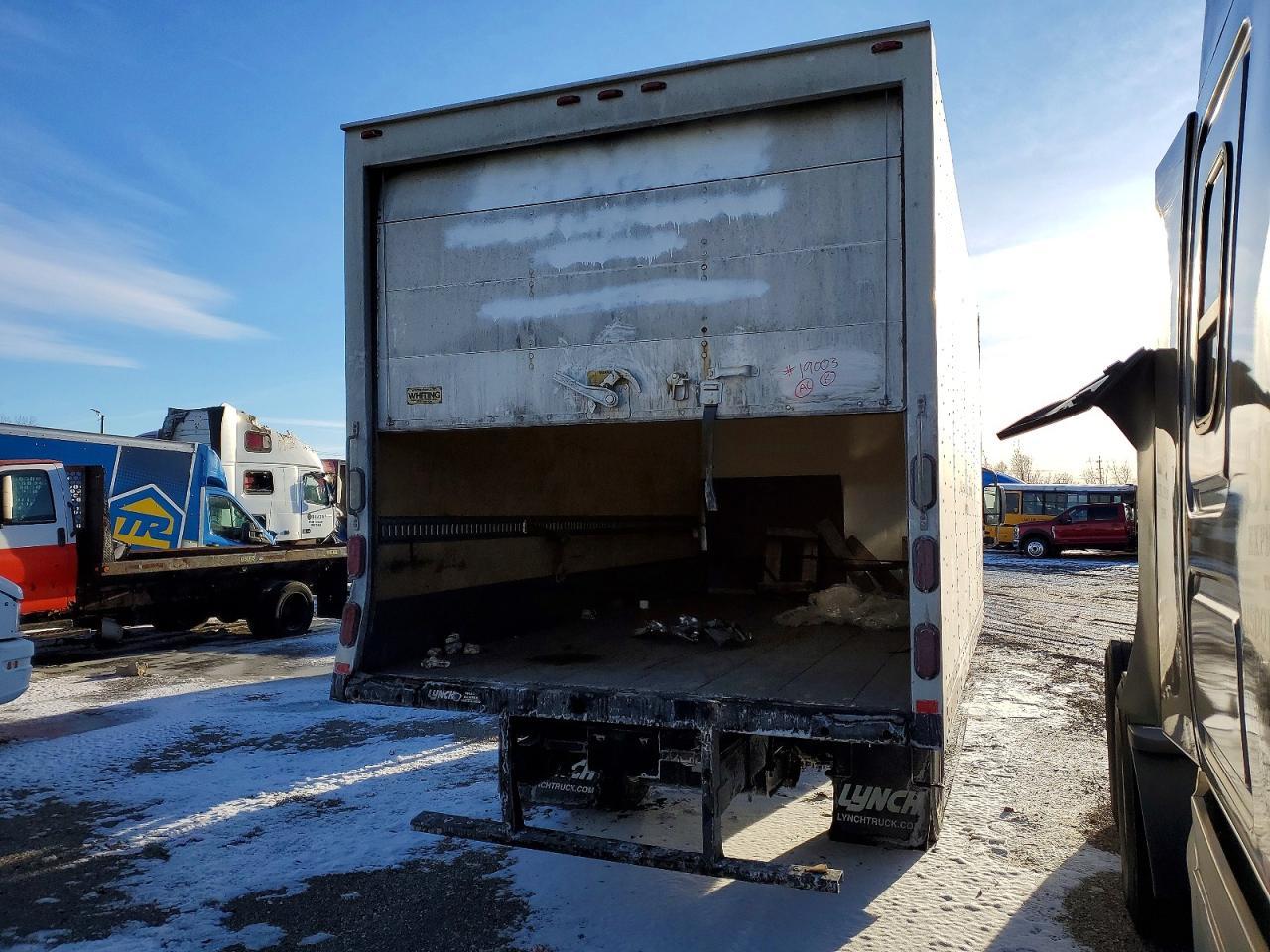 2016 Chev Rolet 4500 BOX Truck