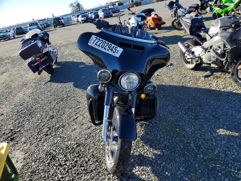 2017 Harley-Davidson Flhxse cvo Street Glide