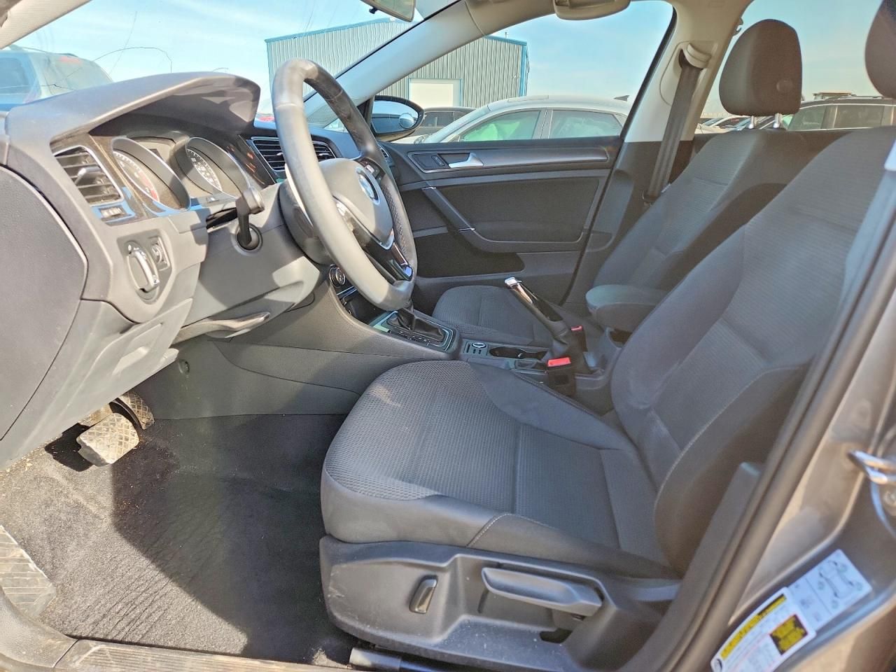 2019 Volkswagen Golf s