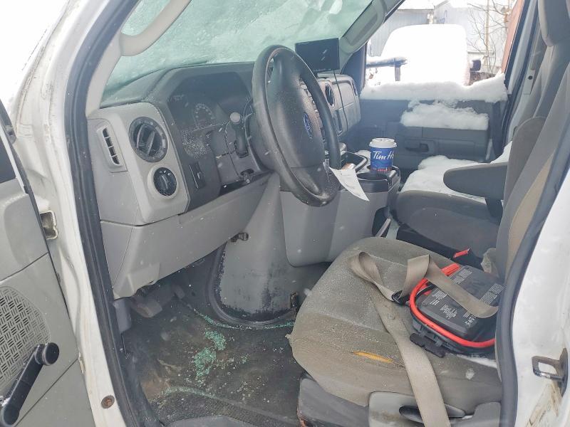2016 Ford Econoline E450 Super Duty Cutaway Van