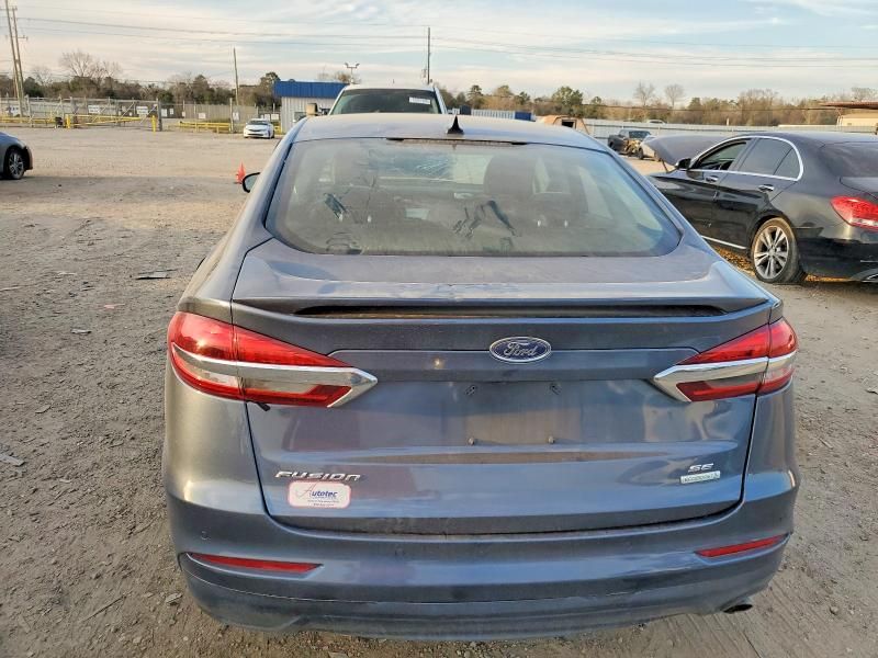 2019 Ford Fusion se