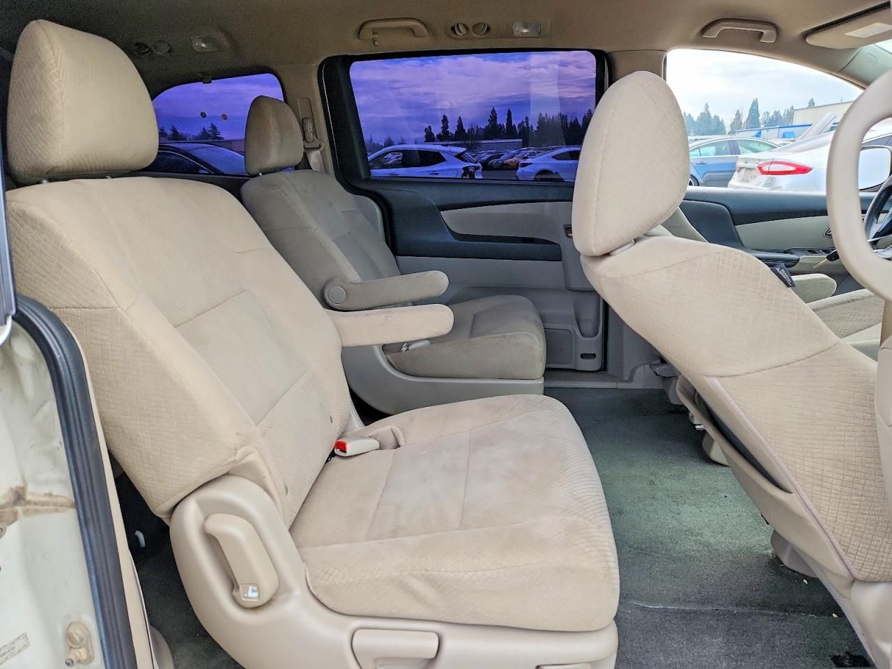 2014 Honda Odyssey lx