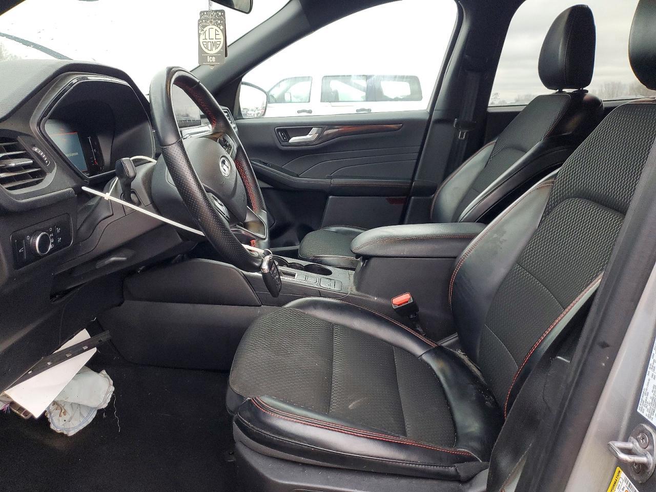 2024 Ford Escape st Line