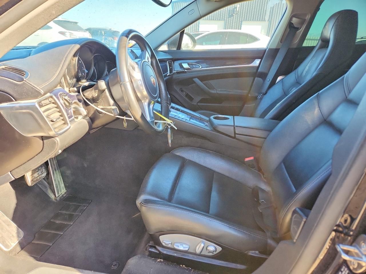 2015 Porsche Panamera 2