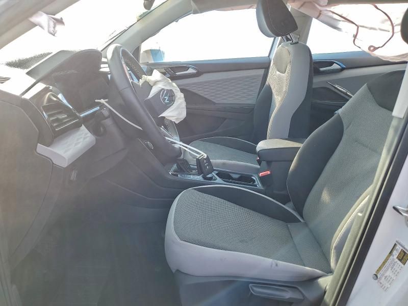 2024 Volkswagen Taos s