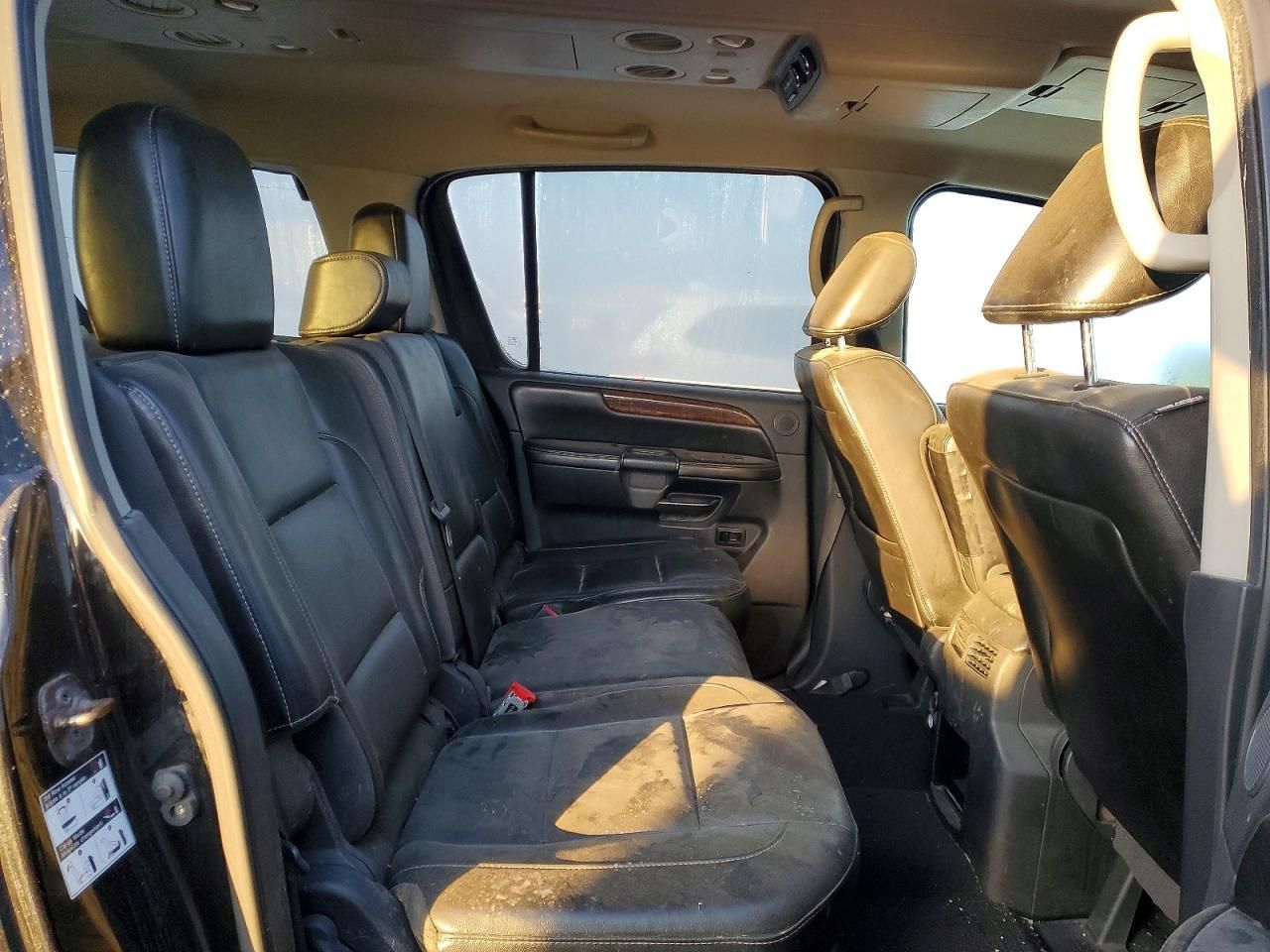 2012 Nissan Armada sv