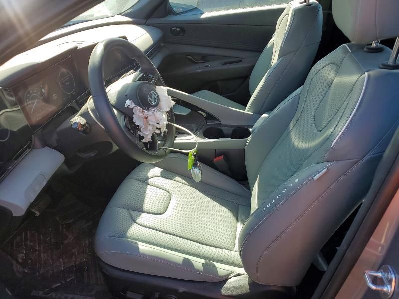 2025 Hyundai Elantra Limited