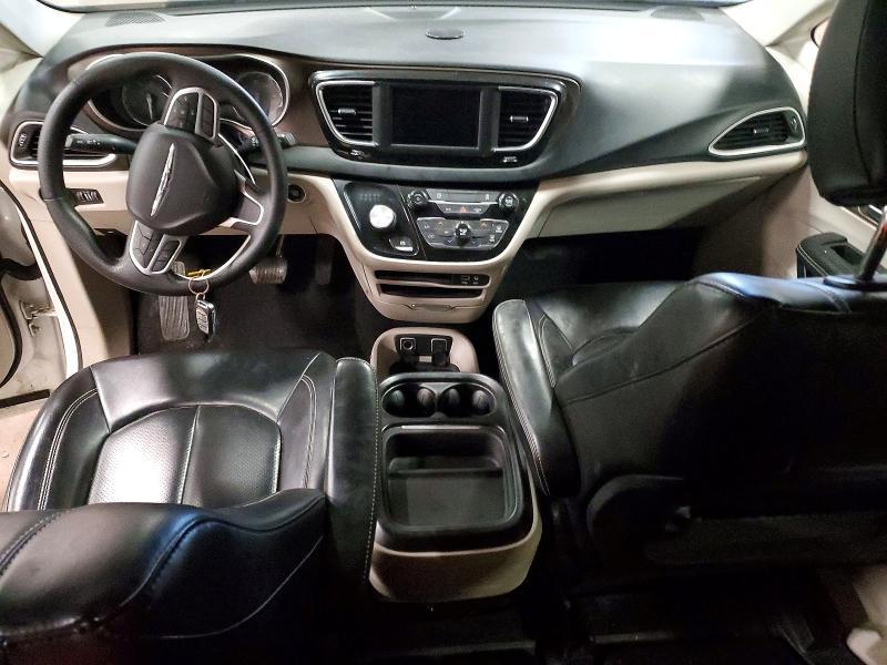 2020 Chrysler Voyager lxi