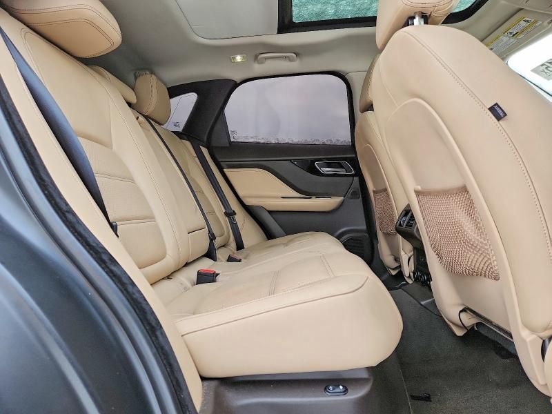 2018 Jaguar F-pace Prestige