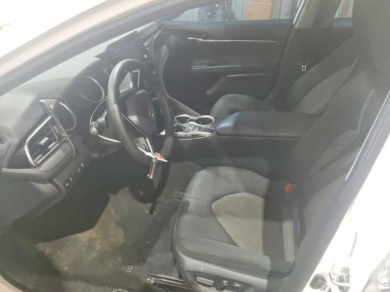 2022 Toyota Camry le