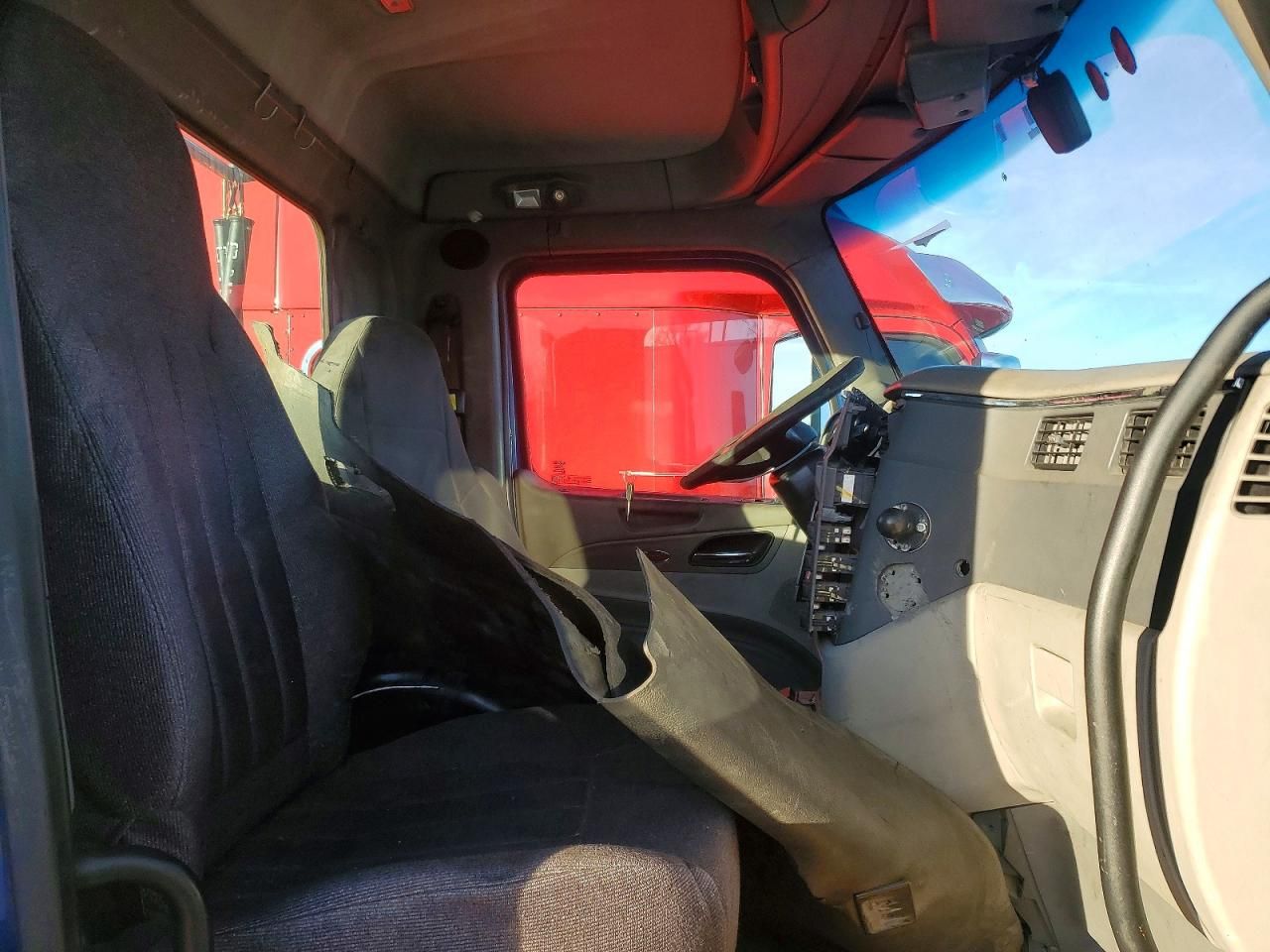 2018 Peterbilt 579 Semi Truck