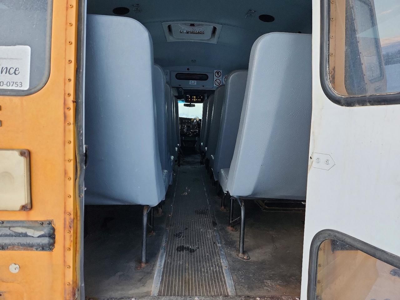 2010 Chev 2010 Thomas Minotour G3500