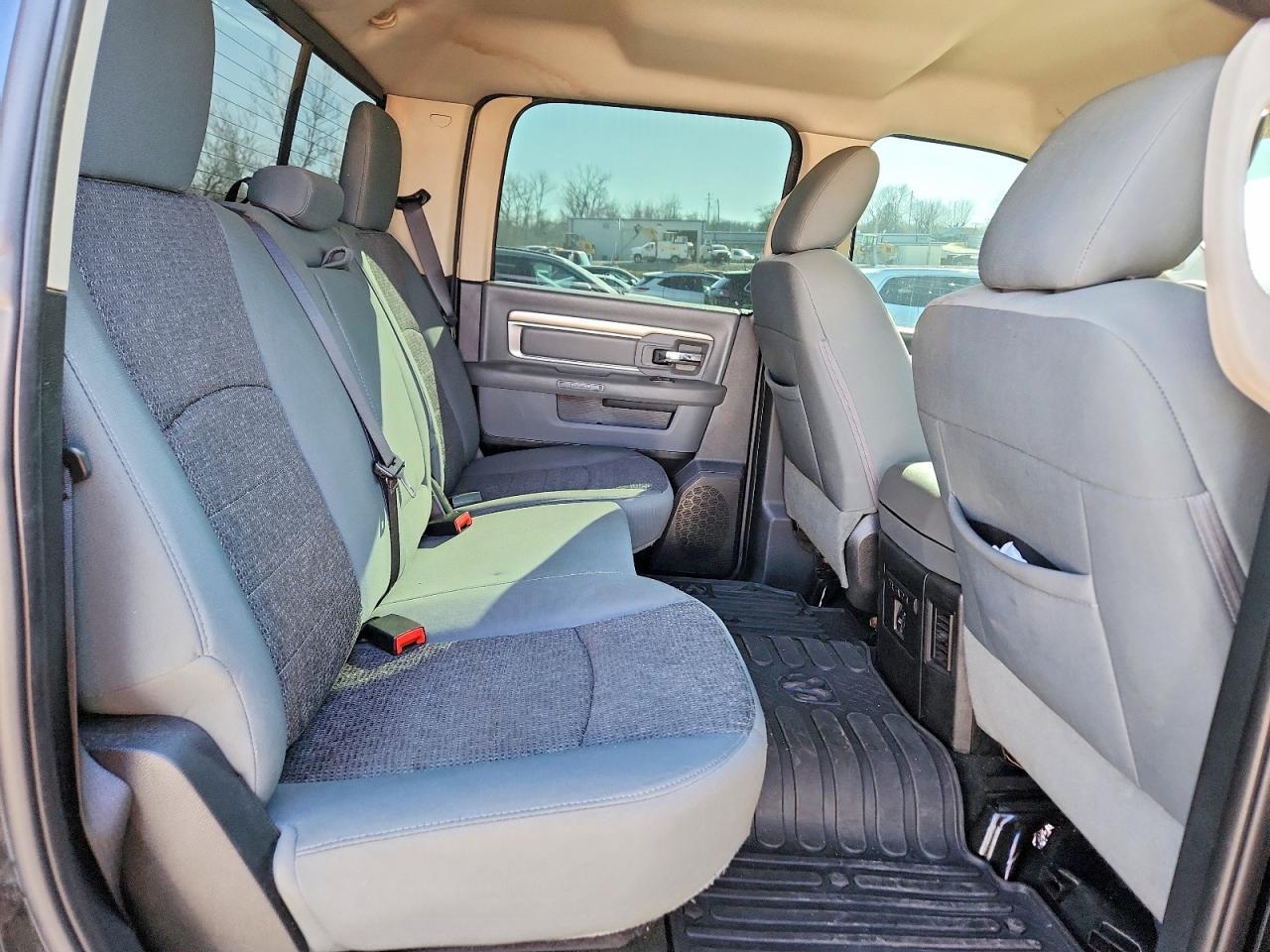 2016 Dodge RAM 1500 SLT