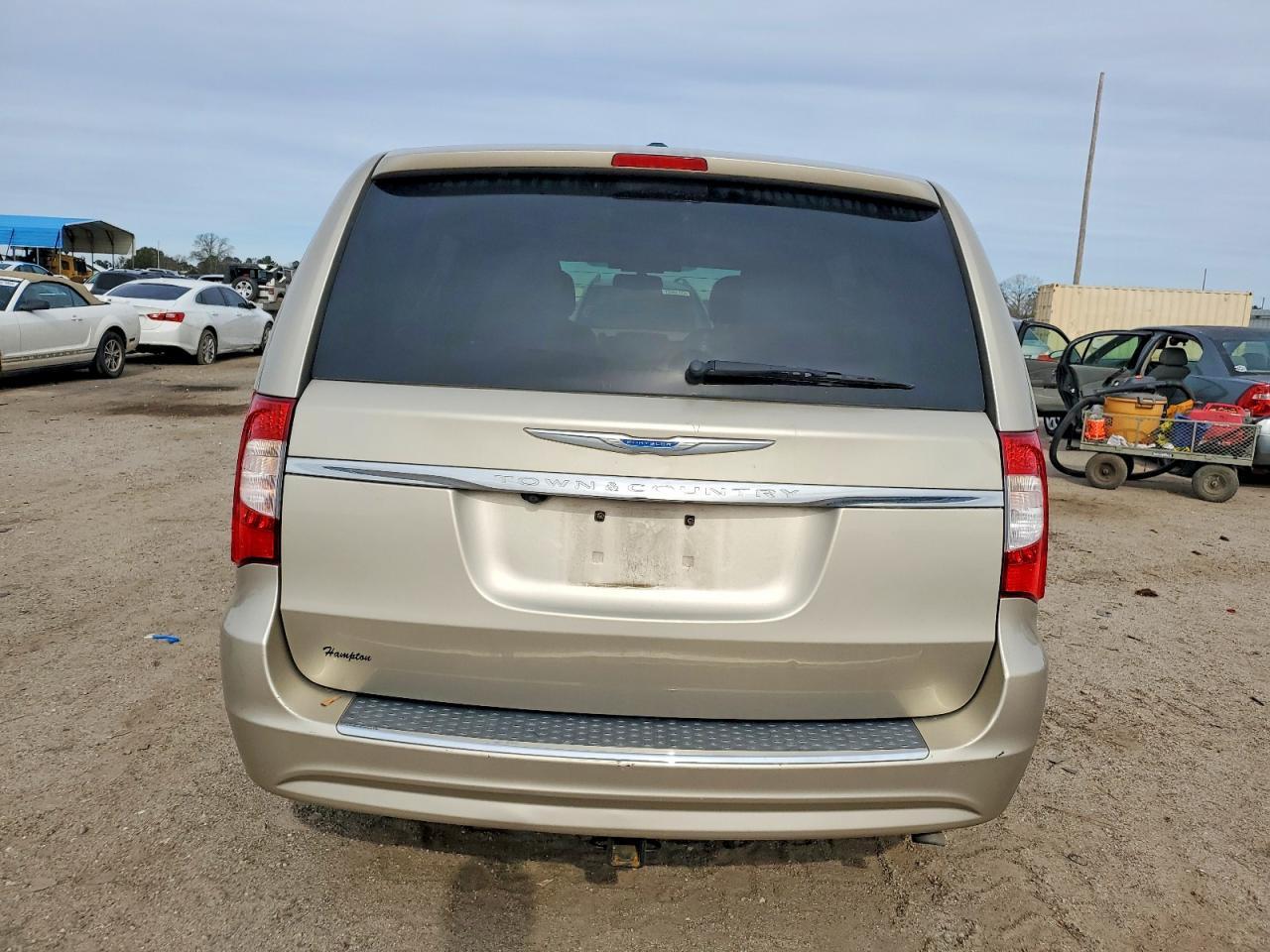 2016 Chrysler Town & Country Touring
