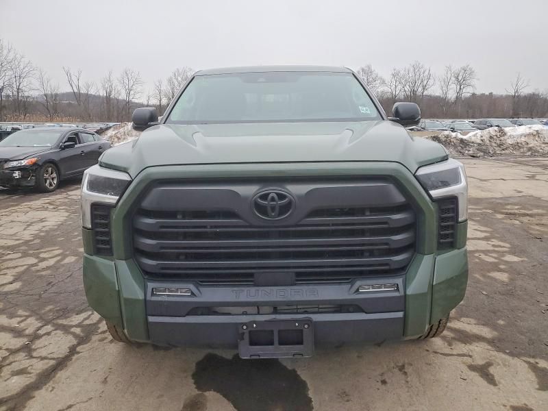 2022 Toyota Tundra Double cab sr