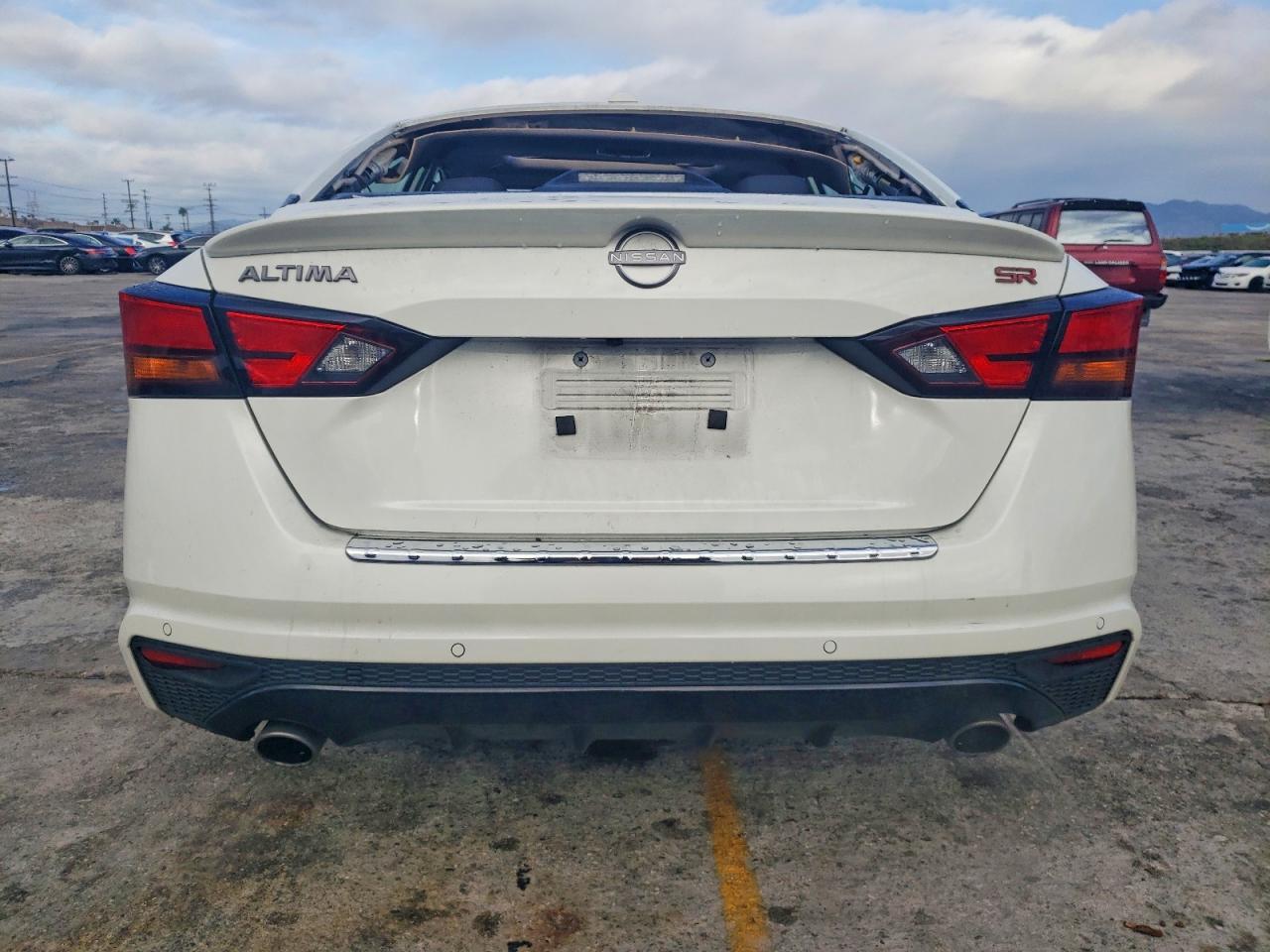 2023 Nissan Altima sr