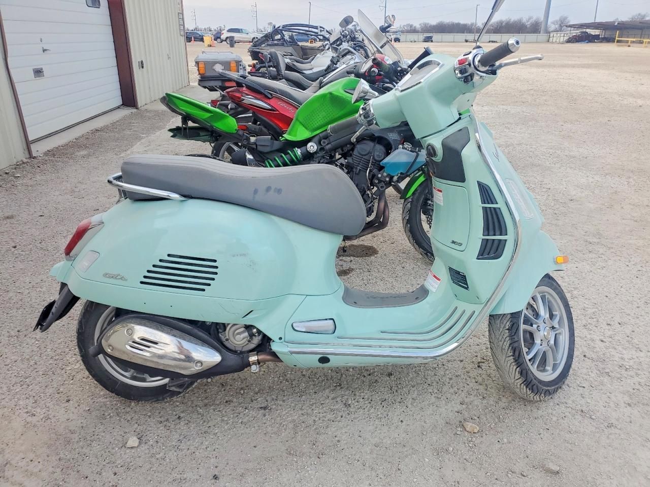 2024 Vespa GTS/SEI Giorni 300