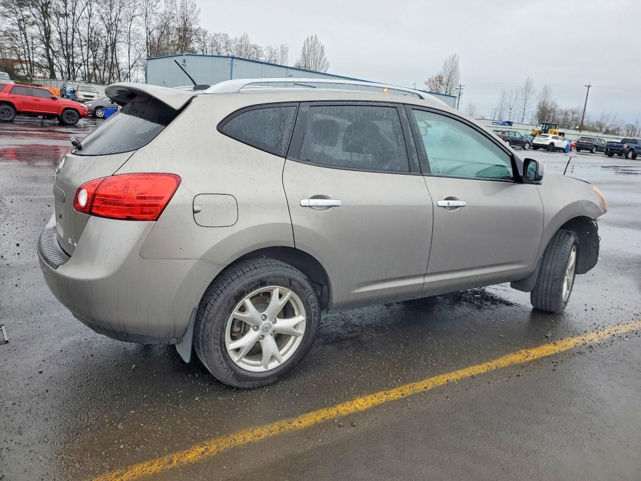 2010 Nissan Rogue s