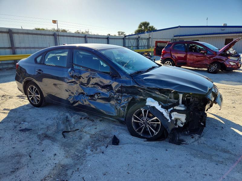 2022 KIA Forte fe