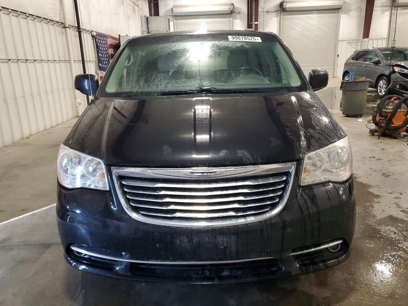 2012 Chrysler Town & Country Touring